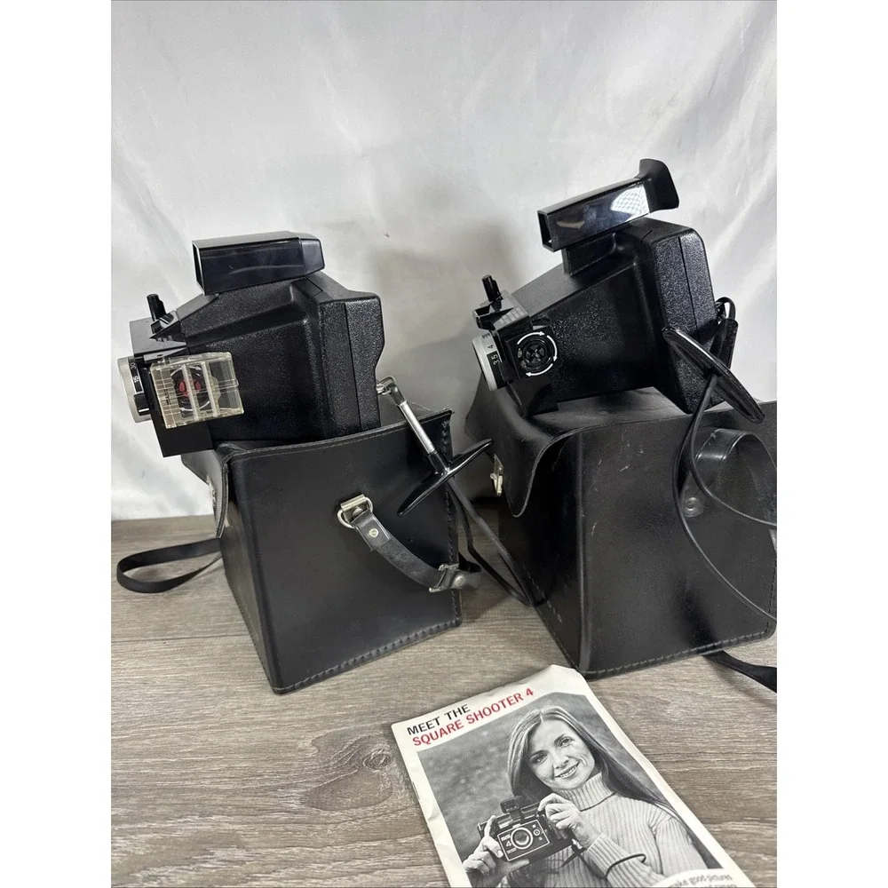 Lot Of 2 Polaroid Land Cameras Square Shooter 4 & Super Colorpack IV With Cases